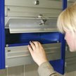 Sąd wskazał, że ze względu na charakter pracy Hanna W. nie mogła skorzystać z urlopu, a podróż tam i