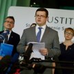 Na pierwszym planie Krystian Markiewicz, przewodniczący Zarządu SSP "Iustitia"