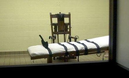 Wykonanie wyroku wstrzymane 2h przed egzekucją