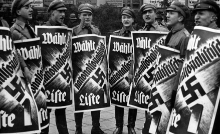 Aktyw Hitlerjugend agituje. Marzec 1935 r.