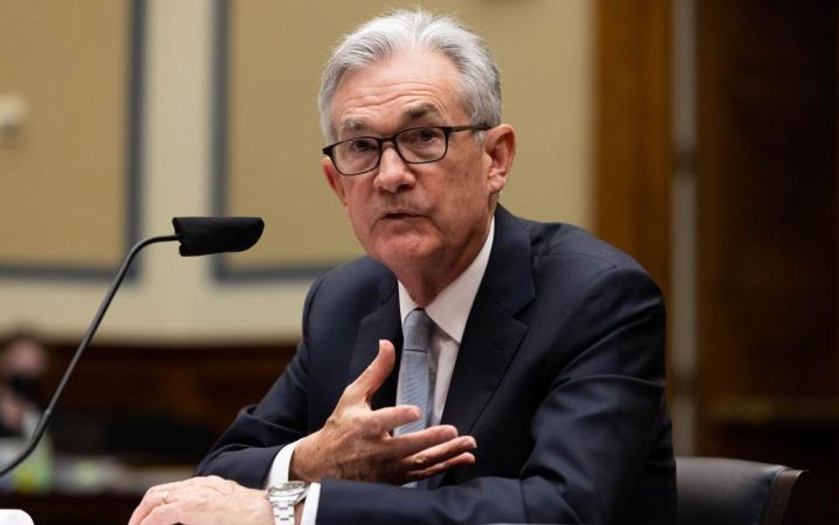 Jerome Powell, prezes Fedu, przekonuje, że gospodarka USA zbliża się do celów wyznaczonych przez ban