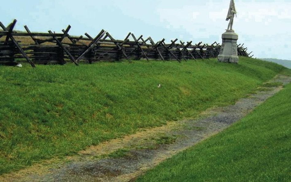 Krwawa Aleja nad Antietam i pomnik poległych ochotników z Pensylwanii