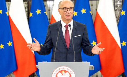 Poprzez wydawnictwo Muza SA Włodzimierz Czarzasty i jego żona są współudziałowcami Hotelu Mościcki w