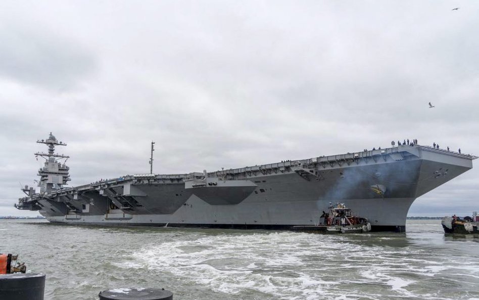 USS Gerald R. Ford waży 97 tys. ton. Na razie jest bezbronny wobec rakiet hipersonicznych Anderson W