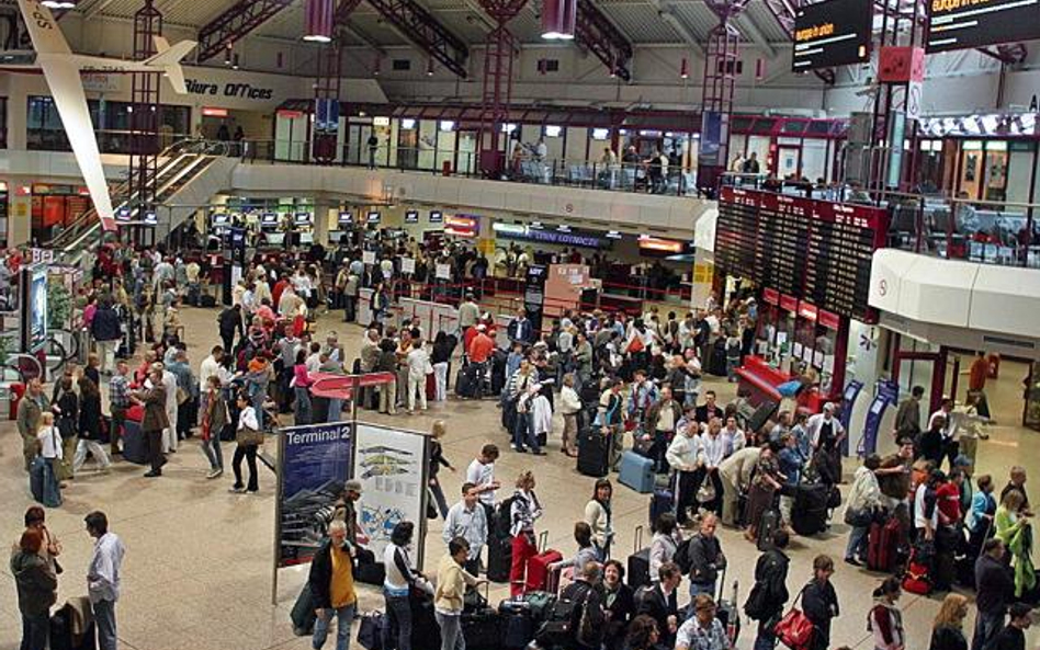 Kobiecy głos– ratunek dla terminalu