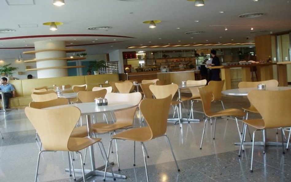 Usługi gastronomiczne: można odliczyć VAT od posiłków w stołówce