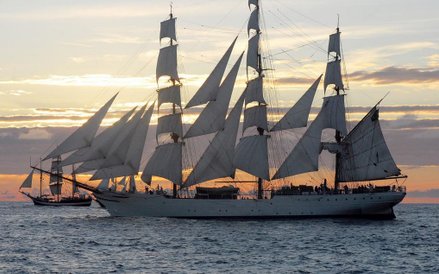 Do Szczecina płynie 55 żaglowców i jachtów z 18 krajów