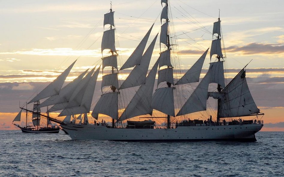 Do Szczecina płynie 55 żaglowców i jachtów z 18 krajów