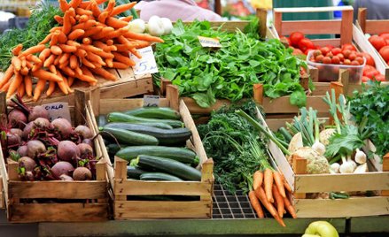 Warzywa na wiosnę zawsze drożeją, ale nie zawsze – aż tak