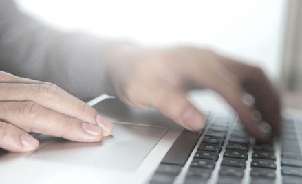 Nowe porządki w internecie. Koniec nachalnych reklam