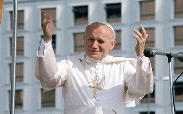 „Niech zstąpi Duch i odnowi oblicze ziemi. Tej ziemi!” – wołał papież w czerwcu 1979 r. na pl. Zwyci