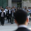 Drzemka w pracy? Nagrody za wysypianie się? Japonia walczy z epidemią niewyspania