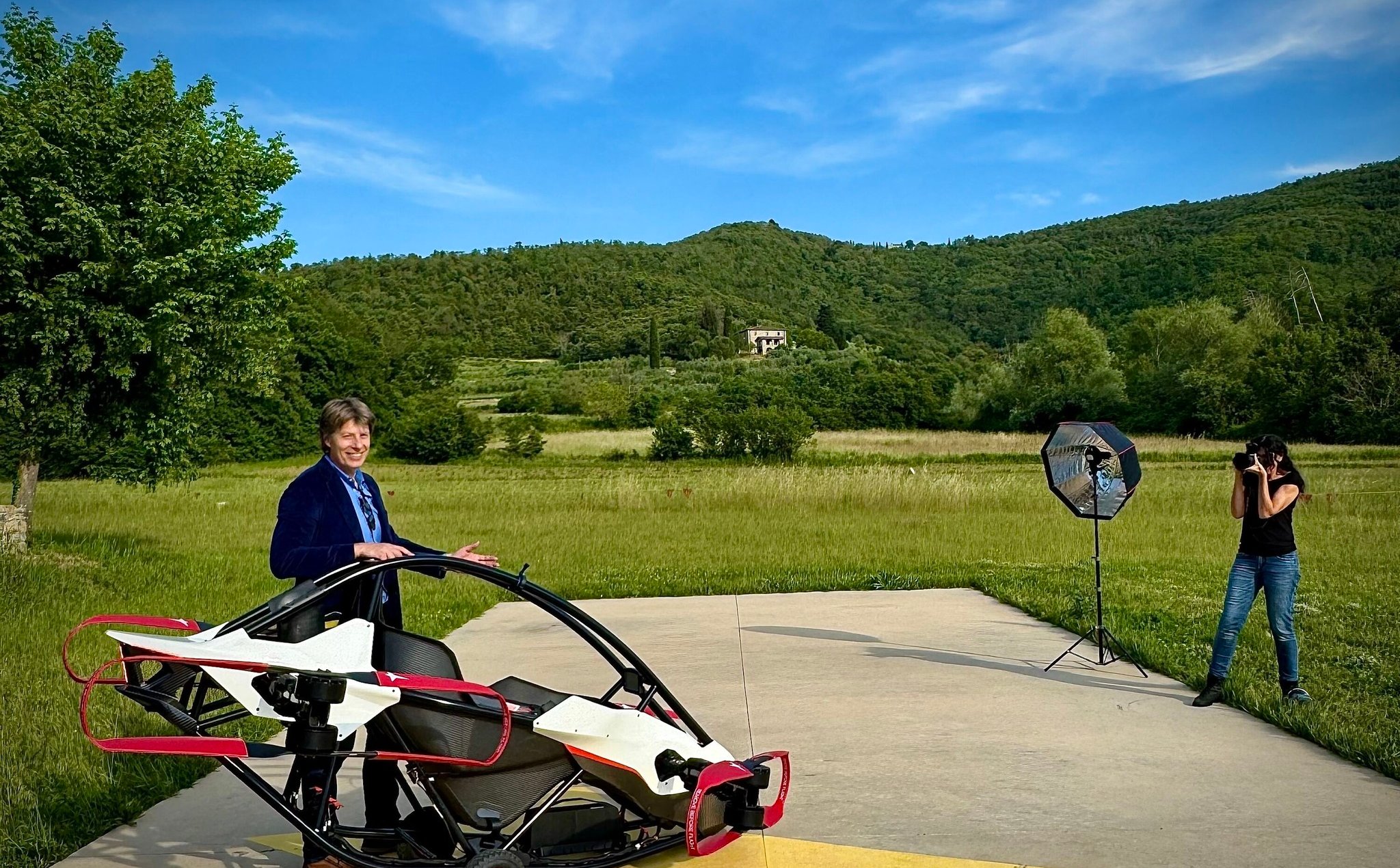 The Pole&#39;s flying invention became a hit. He releases another model