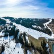 Niedobór naturalnego śniegu nie popsuł sezonu zimowego 2024/2025 w Polsce. Na sztucznie dośnieżanych