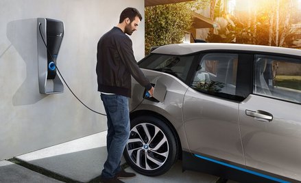 Przy wyborze używanego elektryka ważne jest zachowanie nie mniejszej ostrożności niż przy klasycznyc