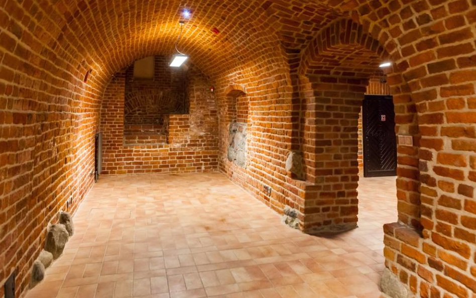 W 2012 roku zwiedzającym udostępnione zostały odnowione muzealne piwnice. Obecnie są nieczynne w zwi