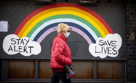 Koronawirus. Wielka Brytania: Koniec z izolacją po kontakcie z zakażonym?