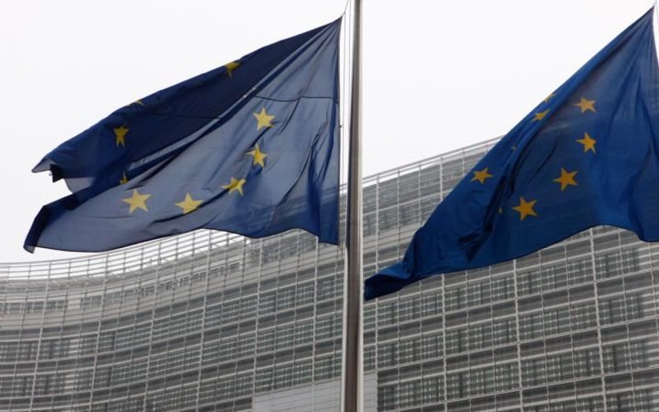 Komisja Europejska: budujcie sieci NGA i otwierajcie je na konkurencję