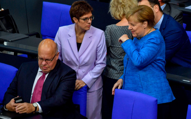 Ministrowie w rządzie Merkel zrzekają się mandatów do parlamentu