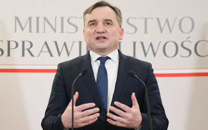 Zbigniew Ziobro: Polska powinna blokować decyzje UE