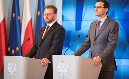 Od lewej Łukasz Szumowski i Mateusz Morawiecki