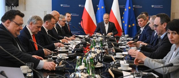 Premier Donald Tusk podczas spotkania Zespołu Koordynacyjnego w sprawie sytuacji na Bliskim Wschodzi