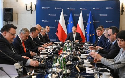 Premier Donald Tusk podczas spotkania Zespołu Koordynacyjnego w sprawie sytuacji na Bliskim Wschodzi