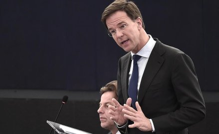 Jeśli do marca Bruksela nie powstrzyma fali uchodźców, same fundamenty Wspólnoty będą zagrożone – os