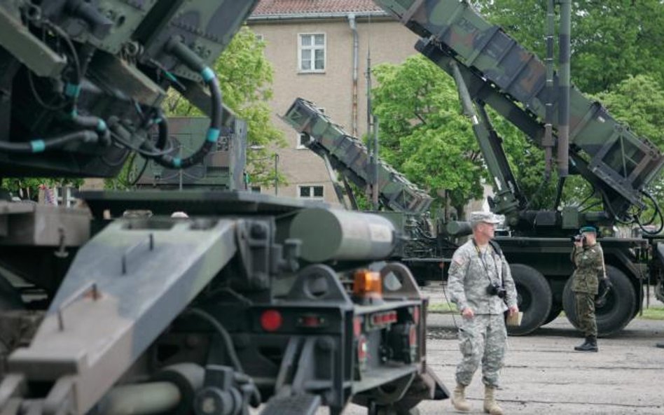 Hamuja zakupy uzbrojenia dla polskiej armii