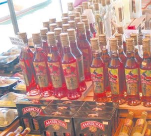 Jednym z tradycyjnych wyrobów na wyspie Gozo jest „Ambrosia”, czyli alkohol o smaku owocowym. Wyrabi