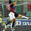 Ronaldinho zdobywa jedyną bramkę meczu Milan – Inter