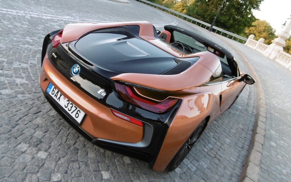 BMW i8 Roadster: Ekologia po bawarsku