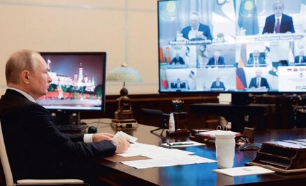 Akt piractwa lotniczego w Mińsku Władimir Putin może wykorzystać do realizacji planu wchłonięcia Bia