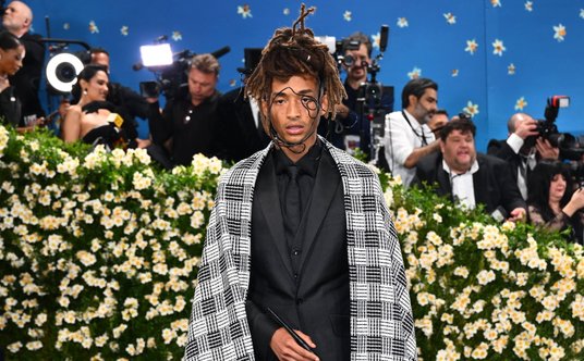 MET Gala 2025: Jaden Smith w stylizacji Ozwald Boateng.