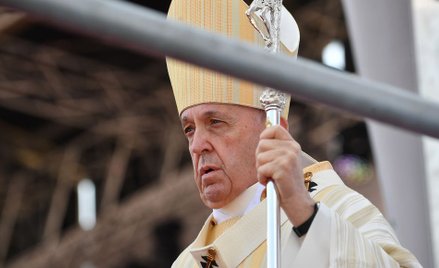 Papież ostrzega przed przed uleganiem „nowym reżimom”