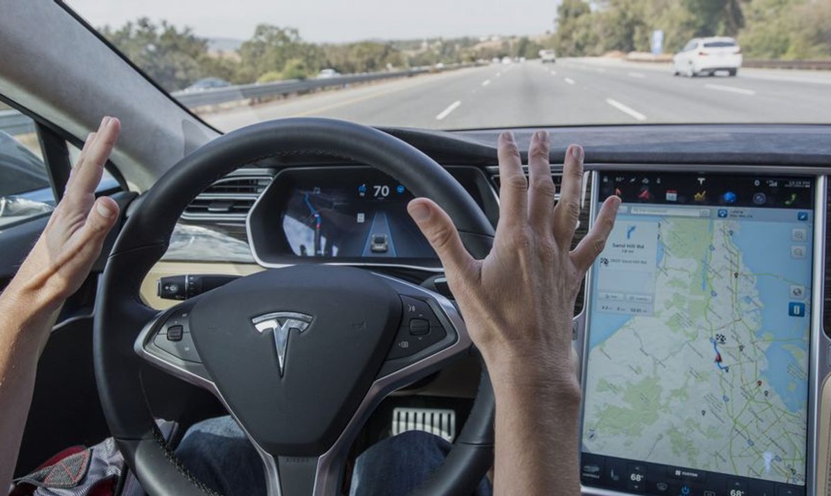 Jak działa Autopilot w Tesli? rp.pl