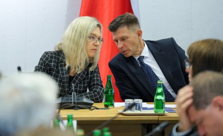 Przewodniczący komisji, poseł Trzeciej Drogi Ryszard Petru (P) i zastępca przewodniczącego komisji, 