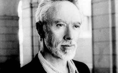 John Maxwell Coetzee (1940), laureat Nagrody Nobla w 2003 r. Autor „Czekając na barbarzyńców”, „Ciem