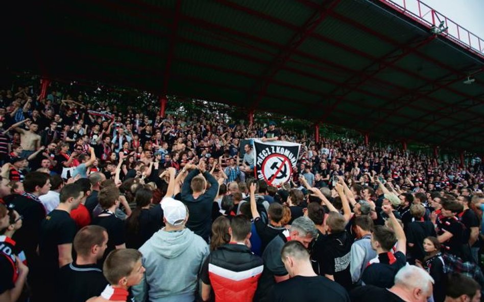 Kibice Polonii Warszawa (po meczu z Piastem Gliwice w 2013 r.) nie kryją swoich poglądów