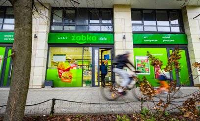 Circle K przejmuje kontrolę nad Żabką. Ma już poparcie większości akcjonariuszy