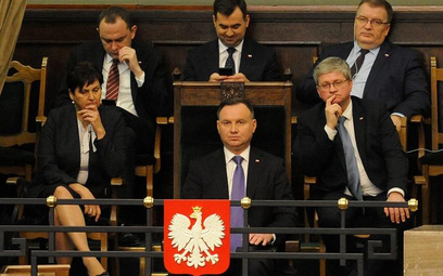 W Sejmie, na wniosek prezydenta Dudy, zwołano specjalne posiedzenia nt. koronawirusa