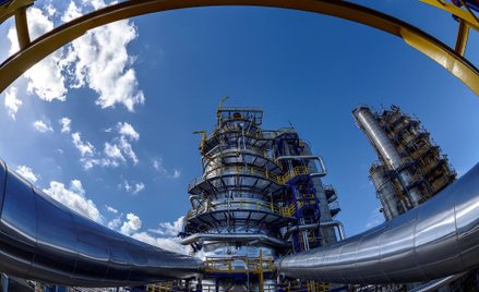 Marże rafineryjne powinny rosnąć, a petrochemiczne spadać