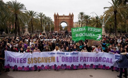 Hiszpanki demonstrowały przeciwko przemocy domowej