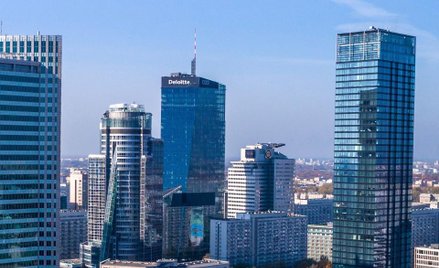 Warszawa puchnie od biur
