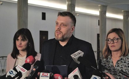 Razem proponuje podatek dla cyfrowych gigantów. „Wyciekają miliardy”
