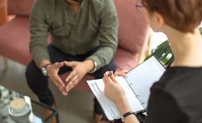 Wieloletnie badania naukowe wykazały, że trauma z dzieciństwa nie determinuje przyszłości