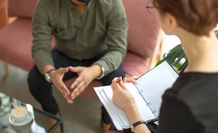 Wieloletnie badania naukowe wykazały, że trauma z dzieciństwa nie determinuje przyszłości