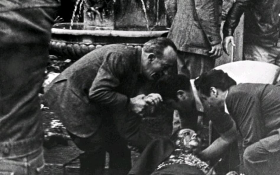 W wyniku zamachu z 12 grudnia 1969 r. w siedzibie Banca Nazionale dell’Agricoltura na Piazza Fontana
