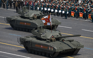 Rosyjscy czołgiści mają w przyszłym roku otrzymać pierwsze seryjne T-14. Równocześnie  planuje się r
