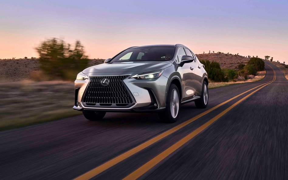 Nowy Lexus NX: Po raz pierwszy z hybrydą plug-in